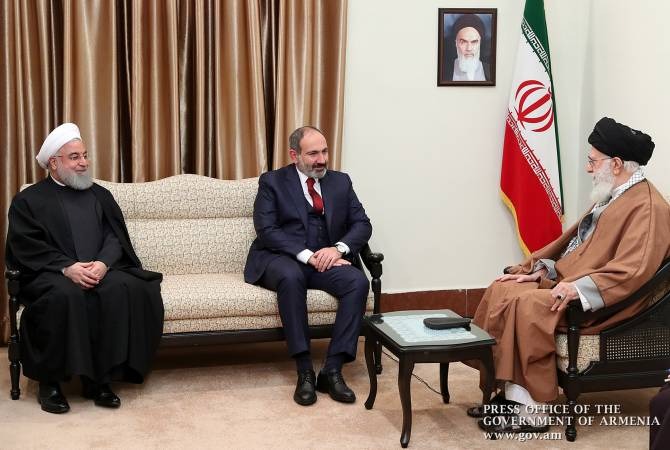 Никол Пашинян поздравил лидеров Ирана с 42-ой годовщиной Исламской революции
