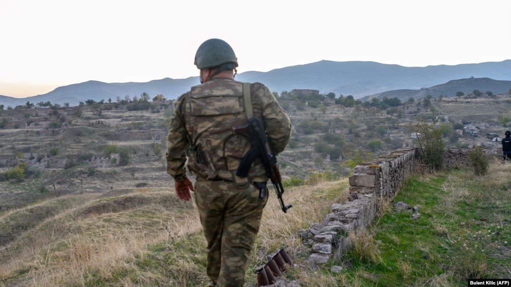 16 больных азербайджанских военнослужащих эвакуированы в Магавуз силами российских миротворцев