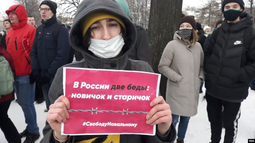 Более 4400 граждан задержаны в России на воскресных акциях протеста: напряжение растет