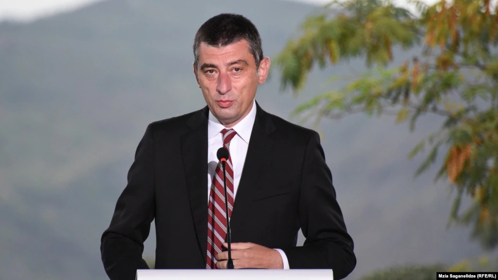 Премьер-министр Грузии Георгий Гахария подал в отставку после решения об аресте оппозиционера