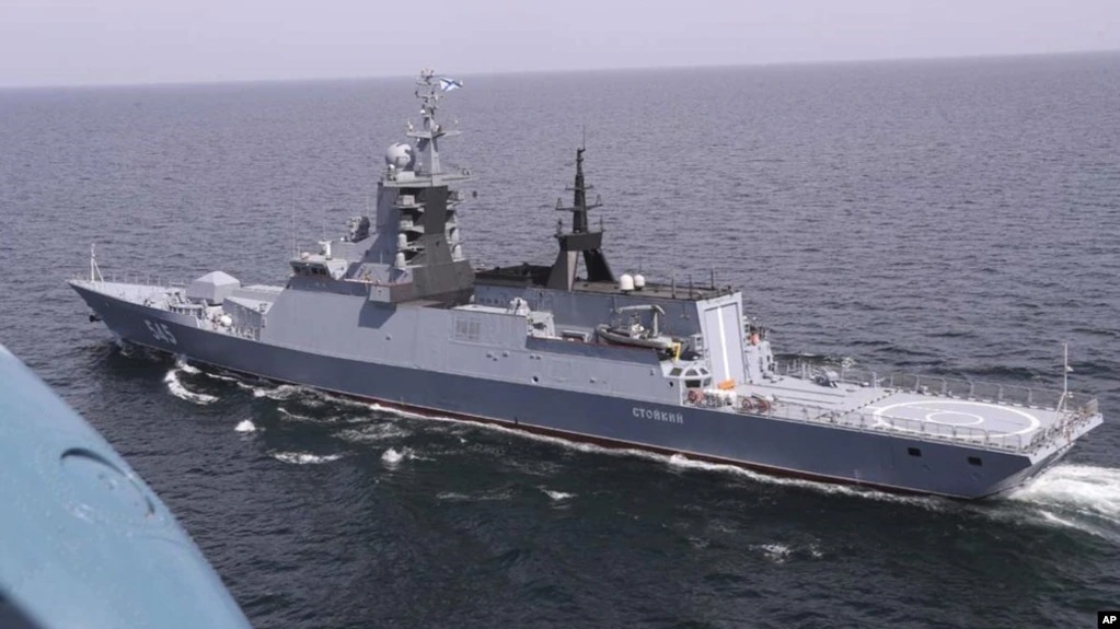 Иран и Россия проводят военно-морские учения в Индийском океане