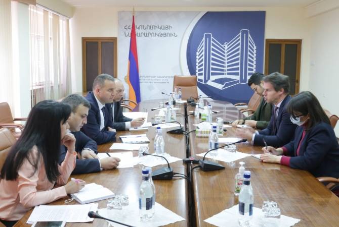 Министр экономики Армении и посол Франции обсудили совместные экономические программы