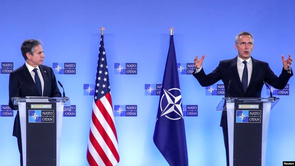 Госсекретарь США и генсек НАТО призвали к твердости и реализму в отношениях с Россией