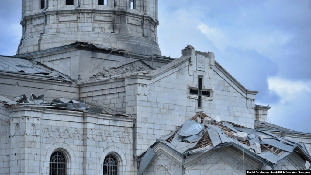 Еврокомиссия осудила бомбардировку азербайджанцами собора Казанчецоц в Шуши и уничтожение памятников в Арцахе
