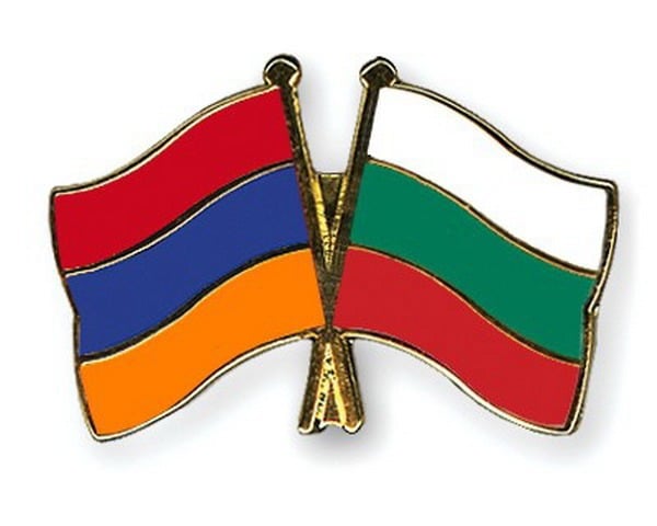 Известные общественные деятели Болгарии призвали к освобождению армянских пленных