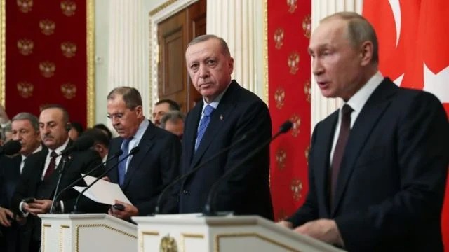 Российско-турецкая дискуссия по Карабахскому вопросу в аэропорту