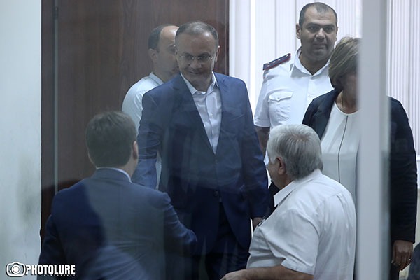 Сейран Оганян не явился в суд по причине госпитализации
