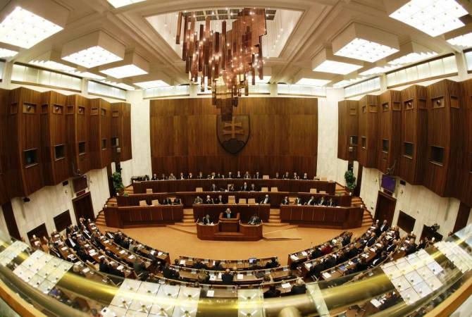 Парламент Словакии принял резолюцию по Нагорному Карабаху