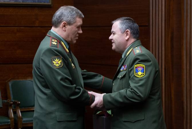 Начальники ГШ ВС Армении и РФ обсудили вопросы двустороннего военного сотрудничества