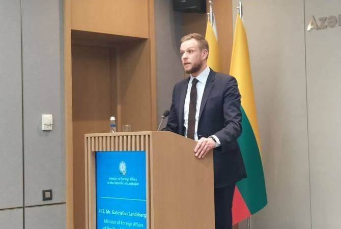 Глава МИД Литвы в Баку выступил с заявлением о признании Геноцида армян