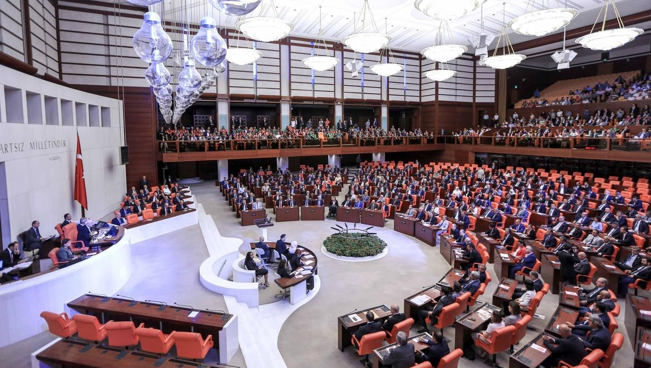 Парламент Турции «осудил» заявление Байдена о геноциде армян