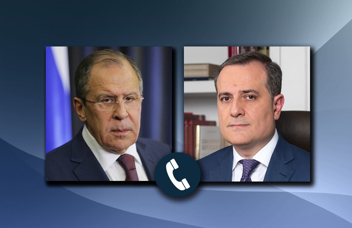 Главы МИД РФ и Азербайджана обсудили «предстоящие контакты на высоком уровне»