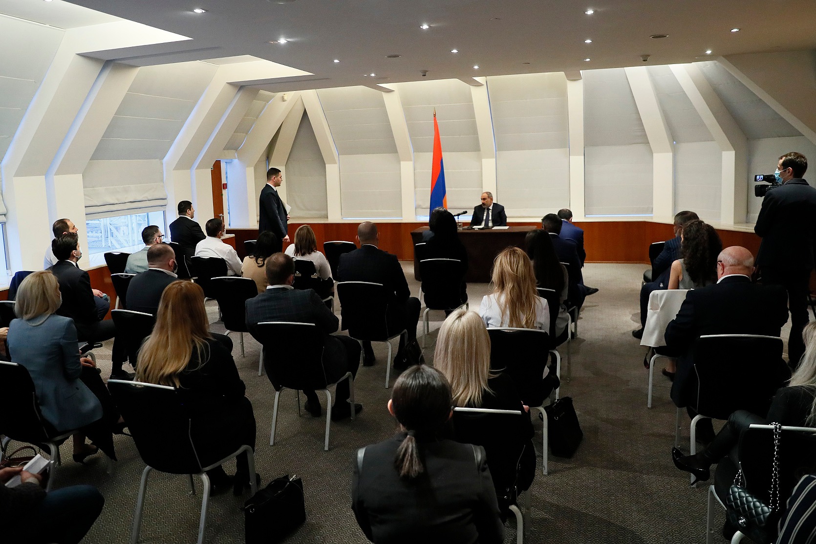 Встреча с членами Ассоциации армянских юристов в Москве: Пашинян назвал встречу с Путиным продуктивной