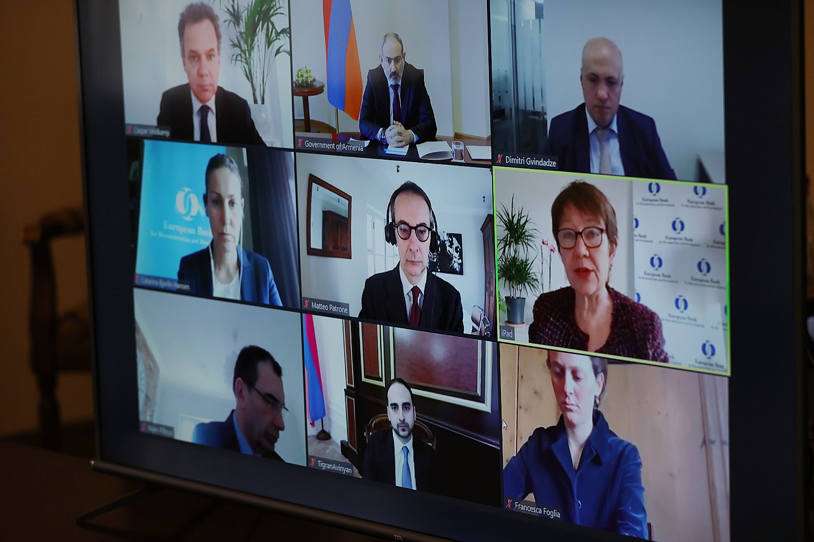 Инвестиционный портфель ЕБРР в Армении в 2020г был самым крупным: Пашинян и президент банка провели видеоконференцию