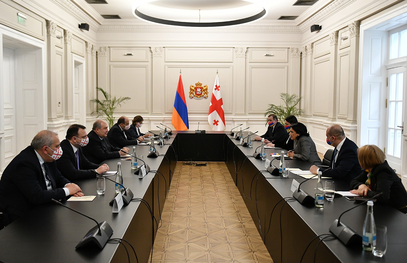 Мы можем, работая совместно, создать новые возможности: армяно-грузинские встречи на высшем уровне