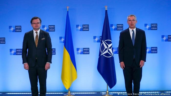 Россия не будет решать, вступать ли Украине в НАТО: Йенс Столтенберг
