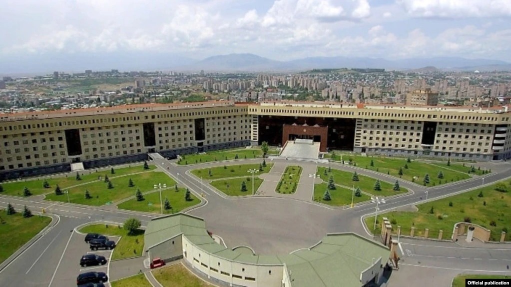 Нужно иметь яркую фантазию, чтобы «обвинить» ВС Армении в обстреле позиций миротворцев: МО Армении