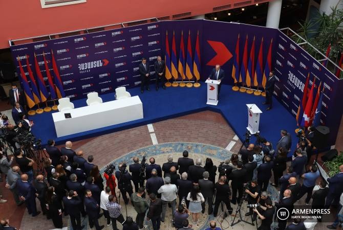 Кочарян рассказал, почему баллотируется с АРФД и «Возрождающейся Арменией»