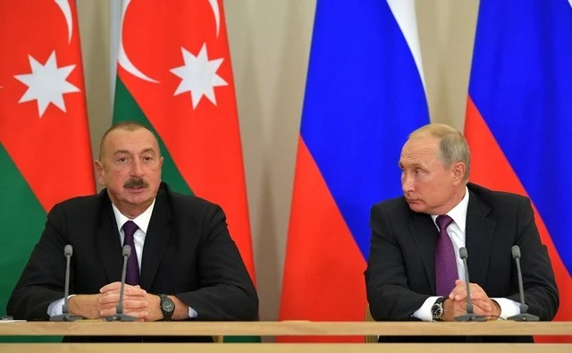 Алиев считает российских миротворцев “временными на территории Азербайджана”