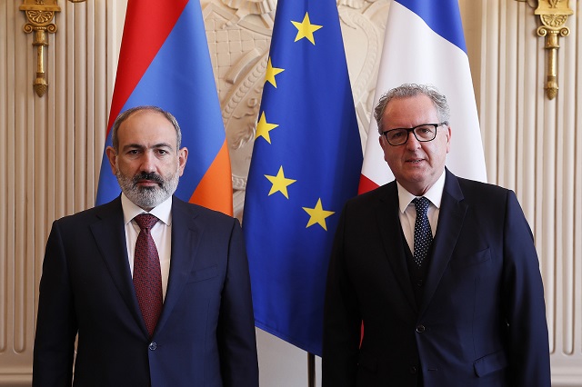 Франция рядом с Арменией — можете сейчас и впредь также полагаться на нас: состоялась встреча Никола Пашиняна и Ришара Феррана