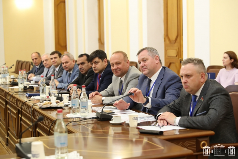 Генеральный секретарь МПА СНГ Д.Кобицкий выразил надежду, что досрочные парламентские выборы принесут Армении стабильность и прогресс