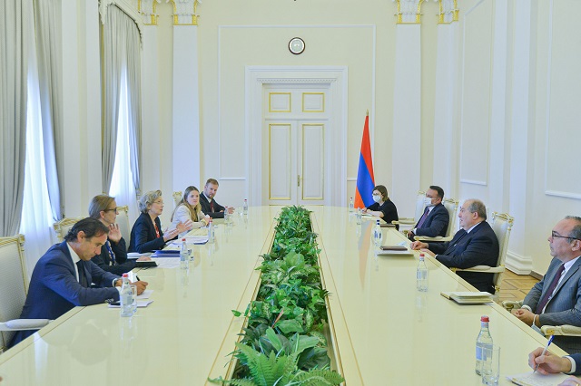 Президент Армении выразил признательность Парламентской ассамблее ОБСЕ за скорый отклик на приглашение направить наблюдателей на предстоящие 20 июня внеочередные парламентские выборы