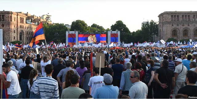 «Это борьба за возвращение нашему народу государственности»: Блок «Айастан» провел заключительный митинг. Радио Азатутюн