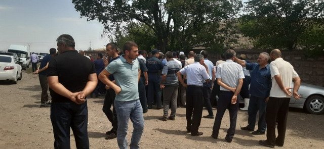 Жители сел Ширакской области поднялись. Автодорога Ереван-Гюмри закрыта