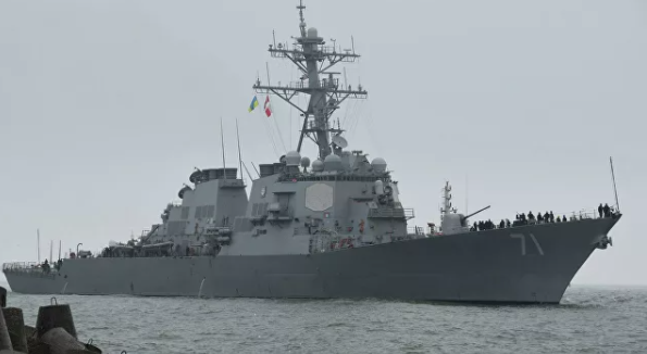 В США отреагировали на слухи, что эсминец Ross направился в сторону Крыма. РИА Новости