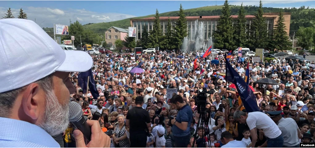 Правящая партия Армении планирует митинги после выборов. Радио Азатутюн