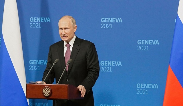 РИА Новости. Путин ответил на вопросы журналистов по итогам саммита Россия — США
