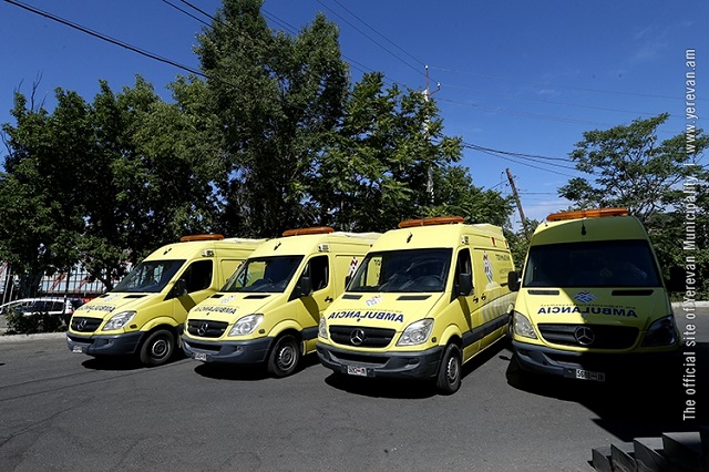Служба «Скорой помощи» Еревана пополнилась новыми машинами