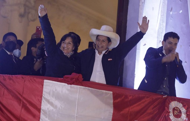 Избирком Перу объявил Педро Кастильо победителем президентских выборов. ТАСС