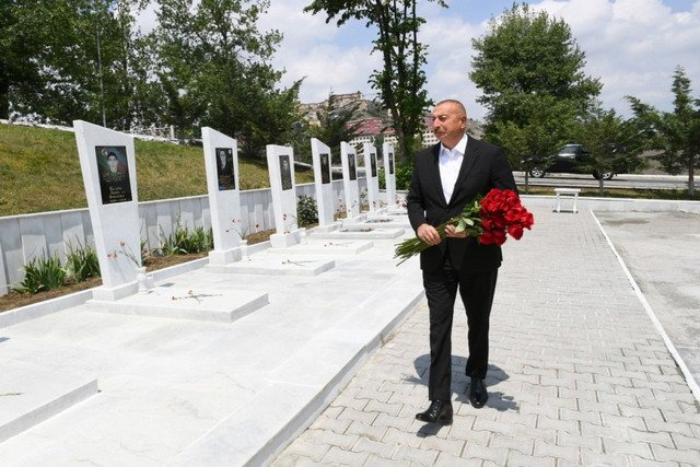 Алиев исключил возможность предоставления Арцаху статуса