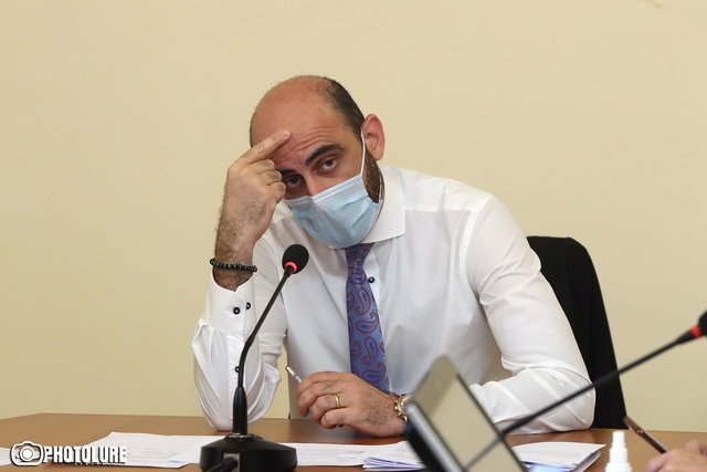 Почему в Армении высокие цены на лекарства? Нарек Зейналян