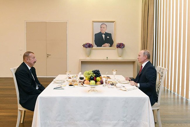 Кто спросил Путина, будет ли он против того, чтобы русские “предали” армянский народ?