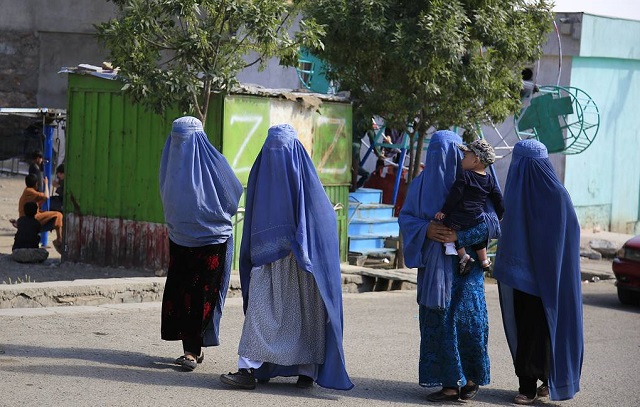 Талибы призвали женщин участвовать в управлении Афганистаном. ТАСС