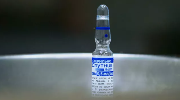 Эксперты Минздрава РФ разрешили применение вакцины «Спутник Лайт» для людей старше 60 лет. РИА Новости