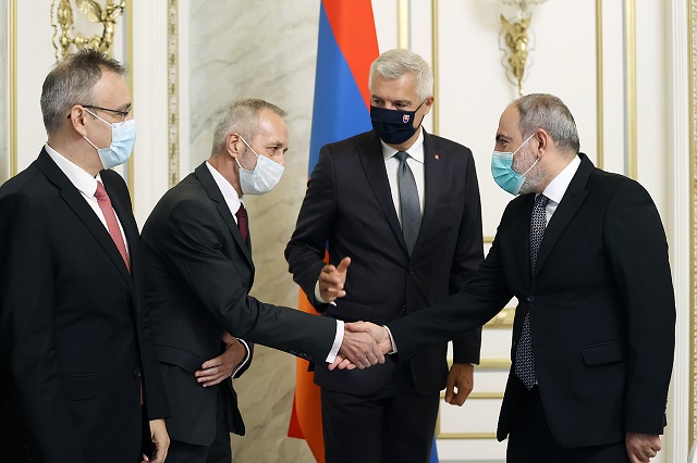 Глава МИД Словакии отметил заинтересованность своего правительства в развитии многостороннего сотрудничества с Арменией