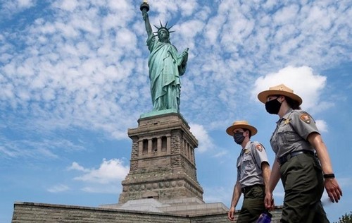США с ноября откроют границы для полностью привитых туристов. AnalitikaUA