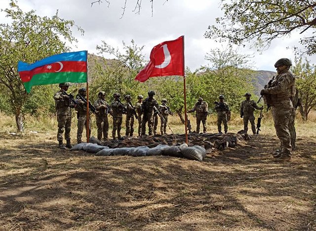 Азербайджан и Турция начали учения в Лачине