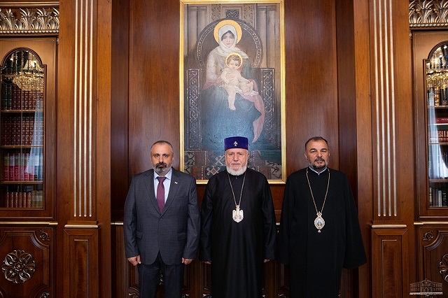 Давид Бабаян выразил признательность Католикосу Всех Армян за непрестанное внимание к Арцаху