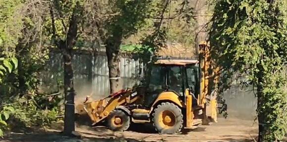 ООО «Ратко» вырубает деревья в «Физгородке»․ Поступил сигнал от жителей