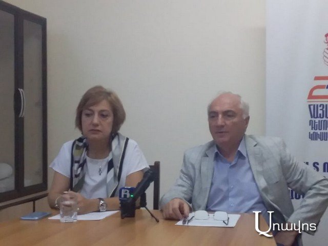 Предоставить Минской группе ОБСЕ мандат на введение санкций и полномочия примирительного судьи. Демократическая партия Армении