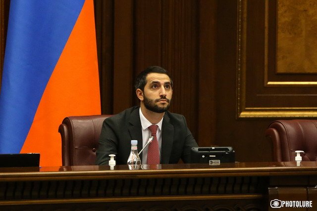 «Если бы я был азербайджанским агентом, с трибуны НС произнес бы такую же речь, какую вы озвучили только что». Рубинян — Андранику Теваняну