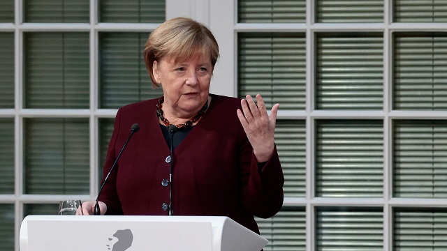 В Германии разразился скандал из-за теневого ведомства Меркель. РИА Новости