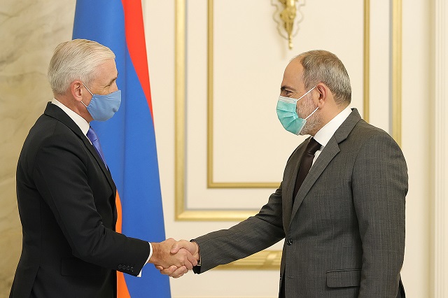 Премьер-министр провел прощальную встречу с постоянным координатором ООН в Армении