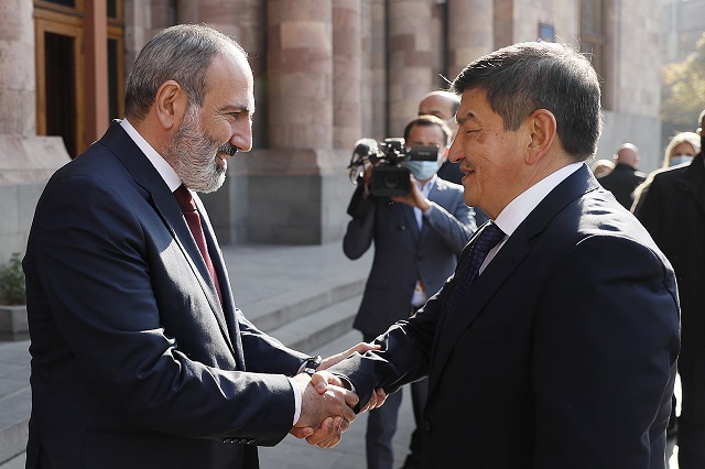 «Мы очень ценим наши двусторонние отношения». Никол Пашинян провел встречу с премьер-министром Кыргызстана
