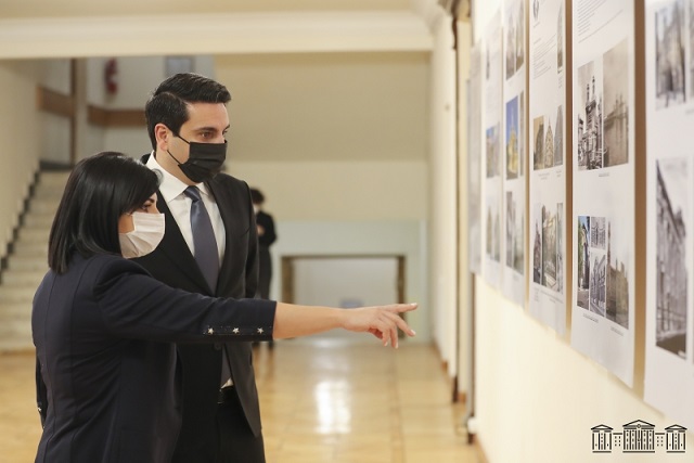 Выставка работ армянских архитекторов-шушинцев в парламенте