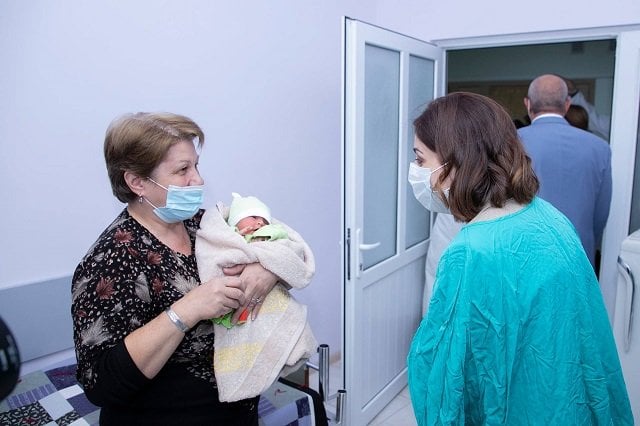 Министр здравоохранения РА посетил ряд медицинских центров Гюмри